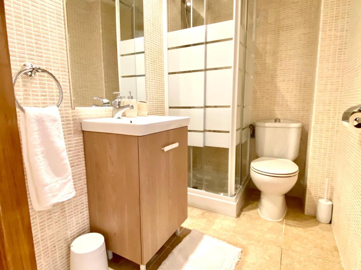 דירות Apartamento Pequeno Y Luminoso En קמברילס מראה חיצוני תמונה